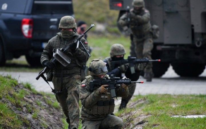 Польща вводить тимчасові обмеження на польоти у східній частині країни