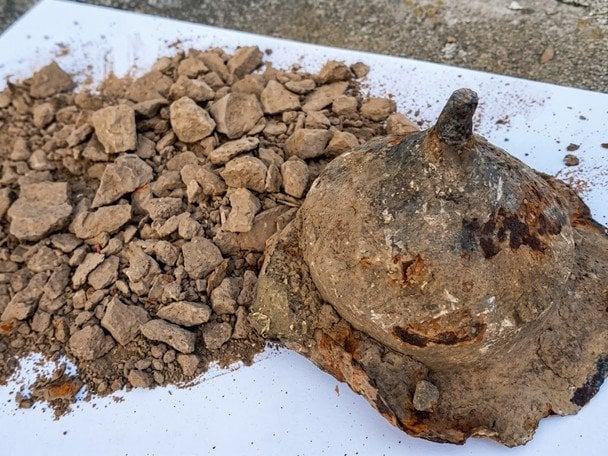 Знахідка на звалищі: чоловік випадково виявив унікальний артефакт у металобрухті