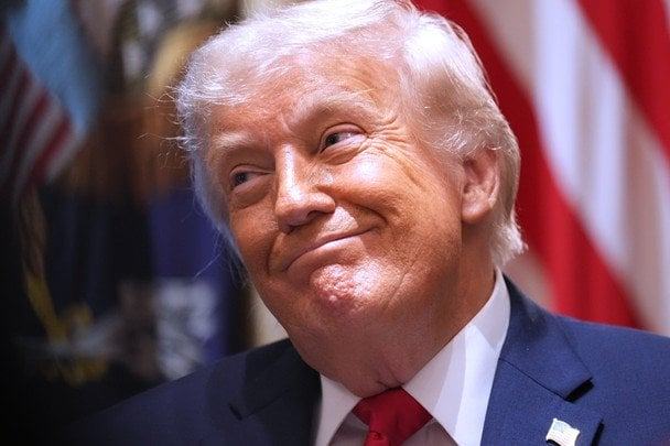 Трамп перейменував озеро в Канаді та замахнувся на два океани: яку назву дав