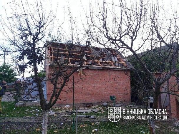 Росіяни атакували Вінниччину: пошкоджено будинки, є поранені