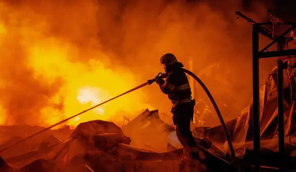 Пожежа на весіллі у Конго забрала життя щонайменше 22 людей У Кіншасі під час пожежі на весіллі загинули щонайменше 22 людини. Причину займання ще не встановили, кількість жертв може зрости. Світ • 19:44 • 1650 перегляди