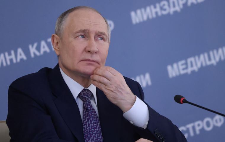 20:27 Путін сам переніс війну в Росію, - Єврокомісар