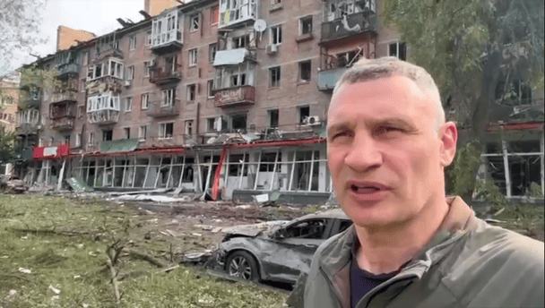 Рух мостами Києва під час повітряних тривог можуть змінити: заява Кличка
