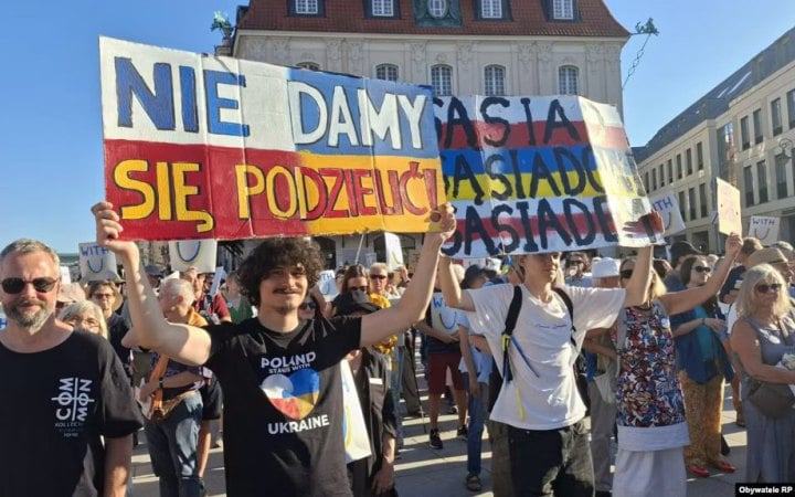 Українські біженці все частіше виїжджають із Польщі до Чехії