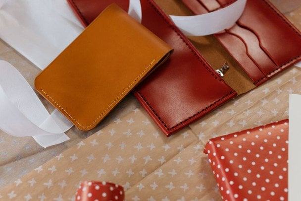 Приберіть це з гаманця сьогодні: десять речей, які можуть стати подарунком для шахраїв