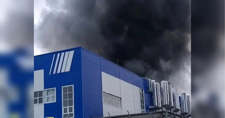 У Пермі спалахнув завод, що виробляє ракетні двигуни для росії