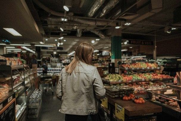 Ціни неминуче злетять: економіст пояснив, що насправді чекає на українців у супермаркетах
