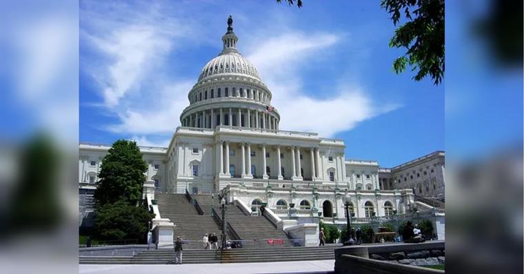 США можуть відкласти «пекельні санкції» до виборів: у Конгресі бояться стрибка цін на нафту