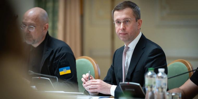 Корецький провів термінову нараду через транспортний колапс у Києві та доручив забезпечити нормальну роботу метро