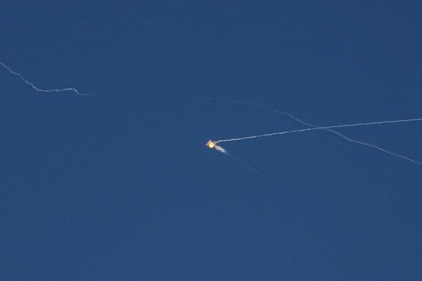 Тиск на Іспанію з Грецією та ракети з Японії: як Євросоюз намагається закрити українське небо до настання холодів