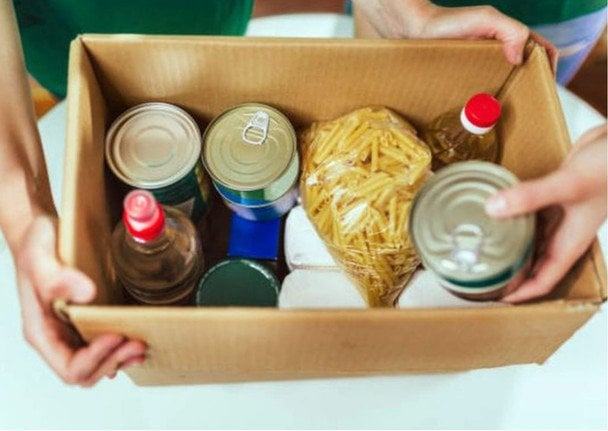 Не скуповуйте всі продукти: експерт розповів, чим насамперед потрібно запастися на цю зиму