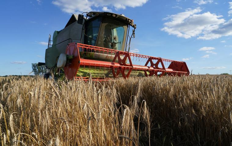 19:36 Кабмін дає аграріям пів року на розрахунки за контрактами через блокування портів