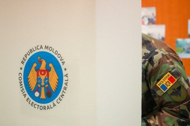 Дрони РФ знову прорвалися до сусідньої країни під час нічної атаки по Україні