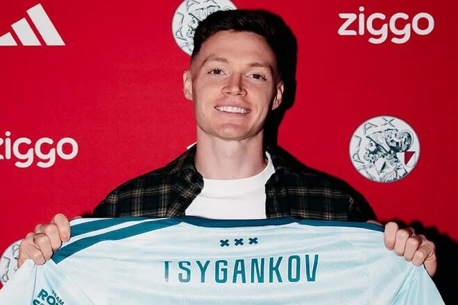 Цыганков раскрыл секрет. Виктор признался, кто убедил его выбрать Аякс
