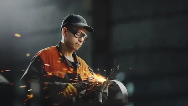 Ахметов залишається найбільшим приватним інвестором в економіку України — ЗМІ