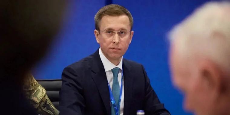 Деньги получат не все. Власти выдадут украинским семьям по 19 400 грн на прохождение зимы — кто может получить помощь