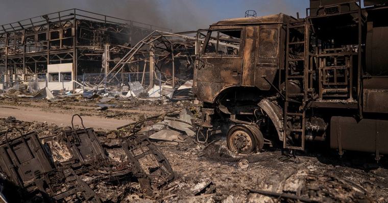 Хто дозволив розмістити склад боєприпасів біля будинків: Лубінець вимагає перевірки після удару