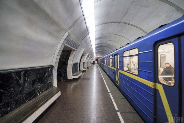 У Києві метро змінило маршрути через тривогу: як зараз курсують поїзди