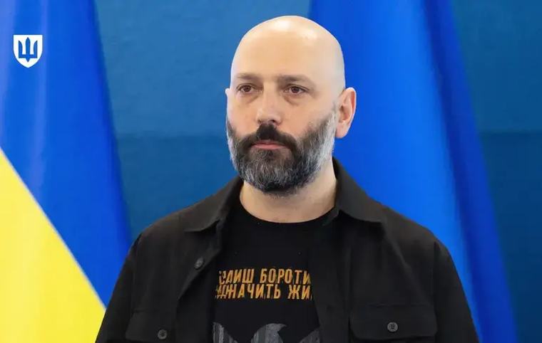 "Фронт має отримувати найкраще за розумні гроші": Романюков з МО тимчасово очолив АОЗ