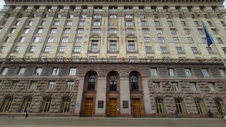 Київ готує запаси їжі та води на випадок блекаутів взимку